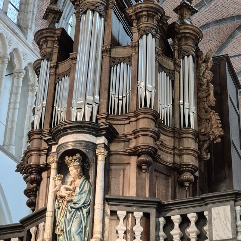Brugge, Onze-Lieve-Vrouwekerk